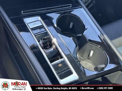 2024 Volkswagen Atlas Cross Sport 2.0T SEL Premium R-Line