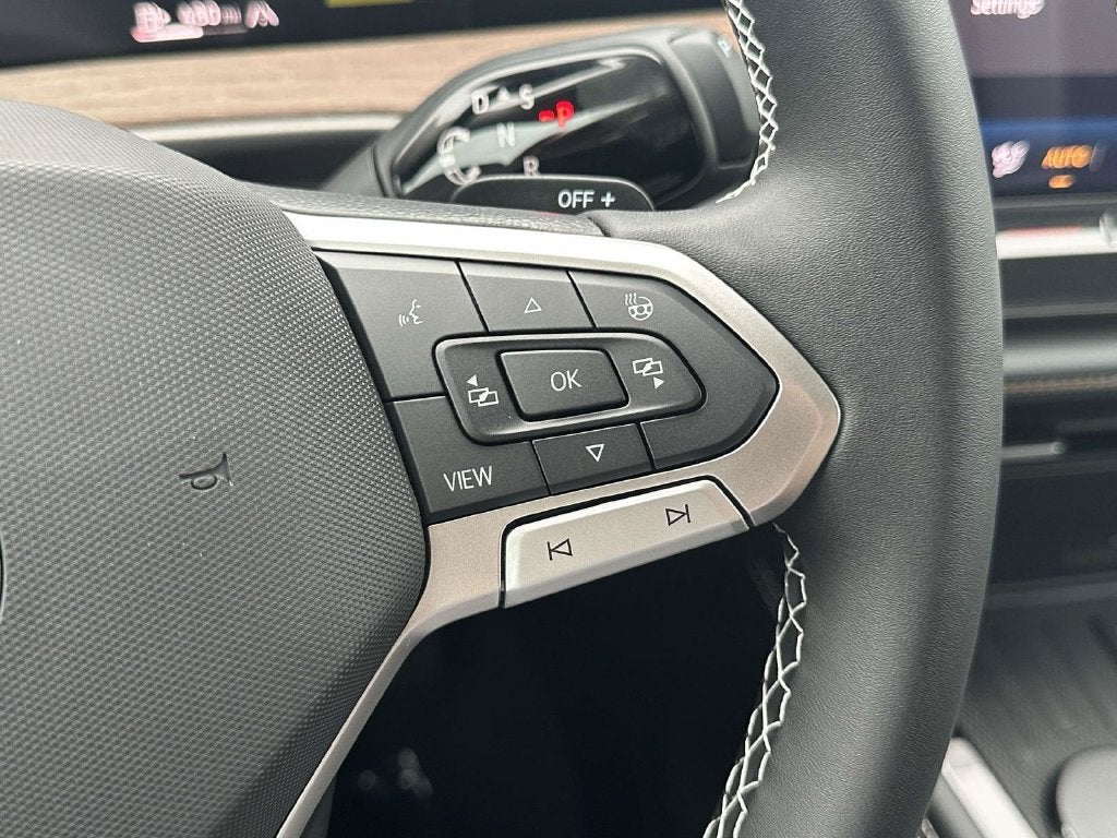 2027 Volkswagen Atlas SE w/Technology