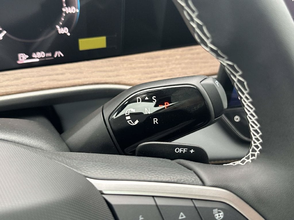 2027 Volkswagen Atlas SE w/Technology