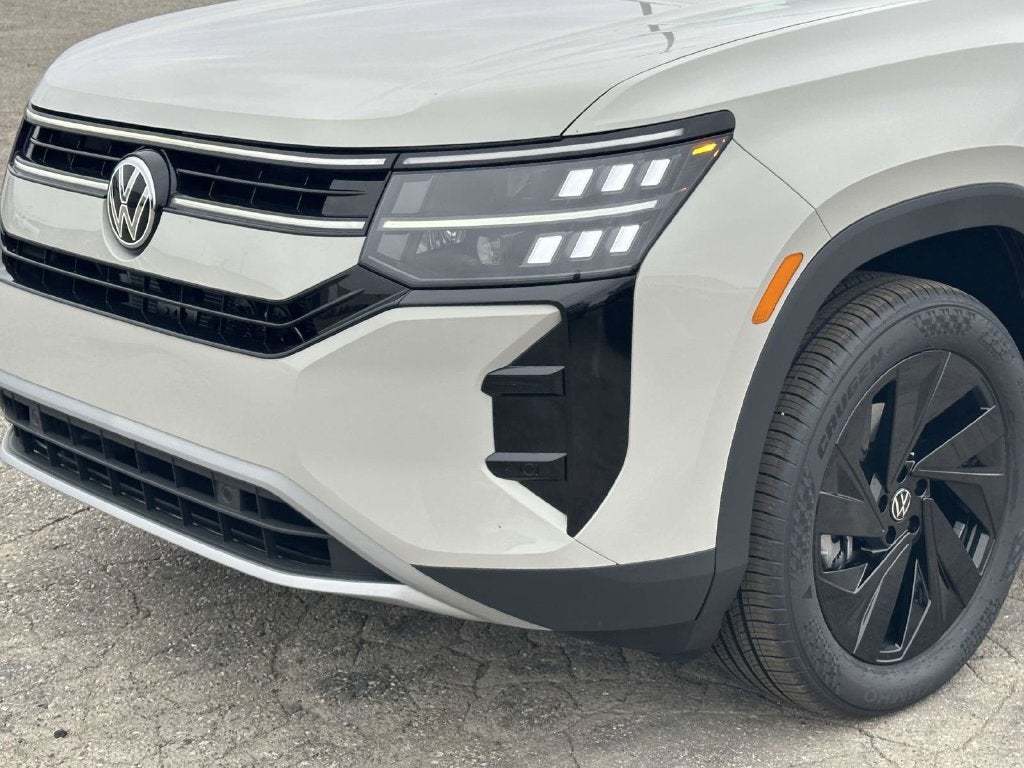 2027 Volkswagen Atlas SE w/Technology