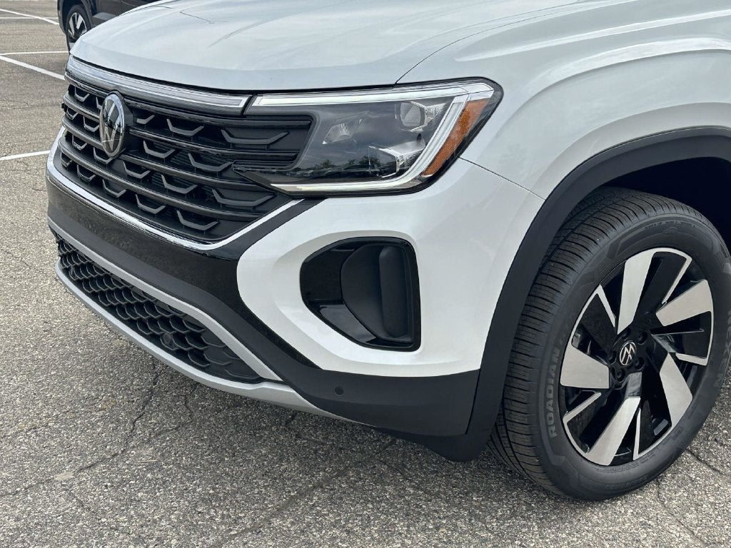 2026 Volkswagen Atlas Cross Sport SE w/Technology