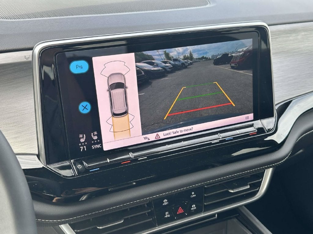 2026 Volkswagen Atlas Cross Sport SE w/Technology
