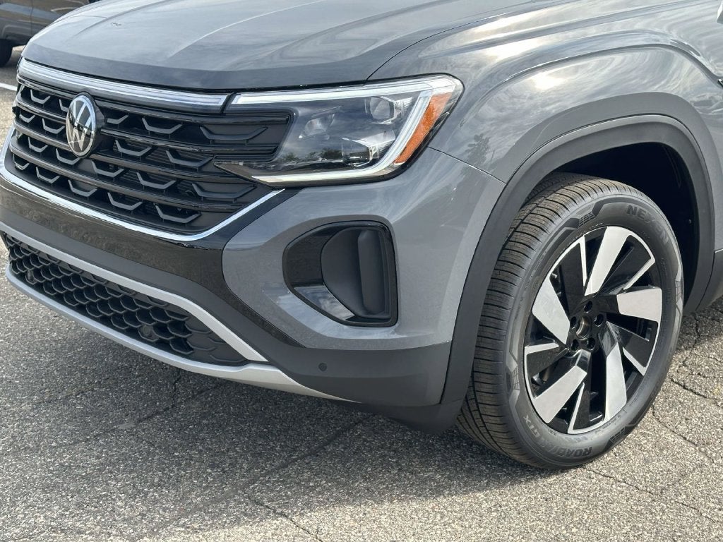 2026 Volkswagen Atlas Cross Sport SE w/Technology
