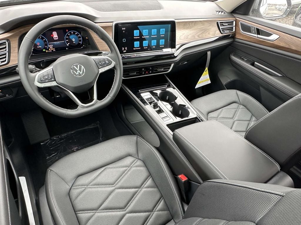 2026 Volkswagen Atlas SE w/Technology