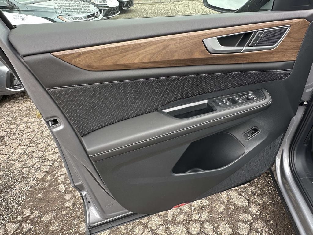 2026 Volkswagen Atlas SE w/Technology