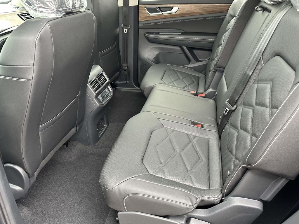 2026 Volkswagen Atlas SE w/Technology