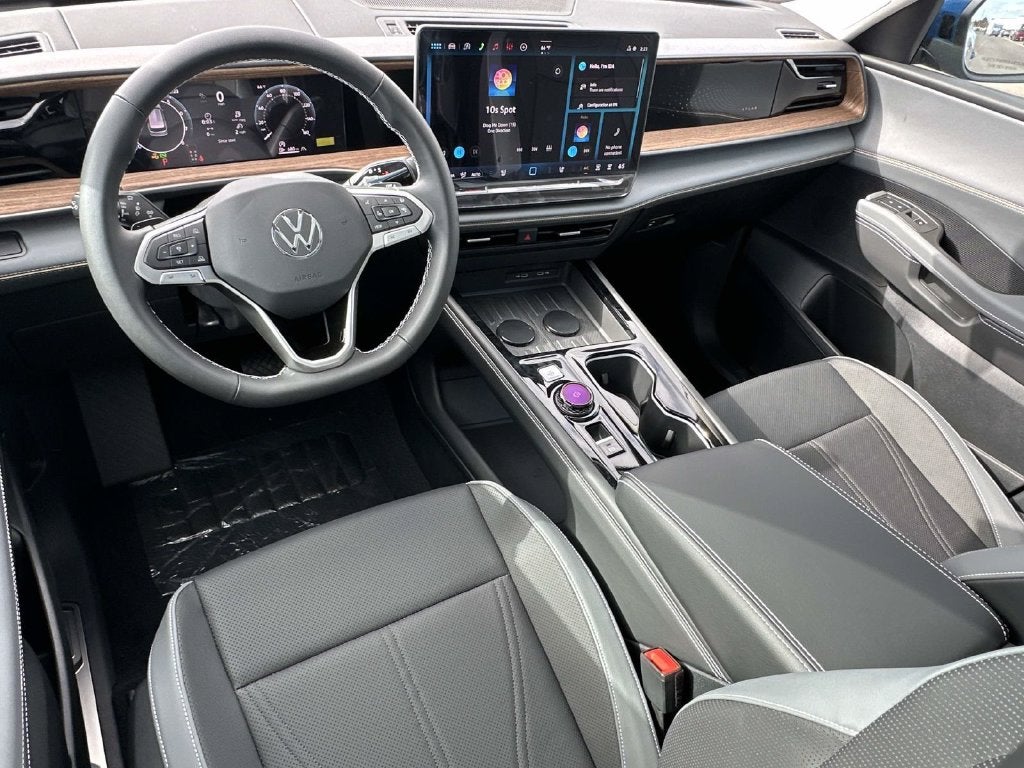 2027 Volkswagen Atlas SE w/Technology