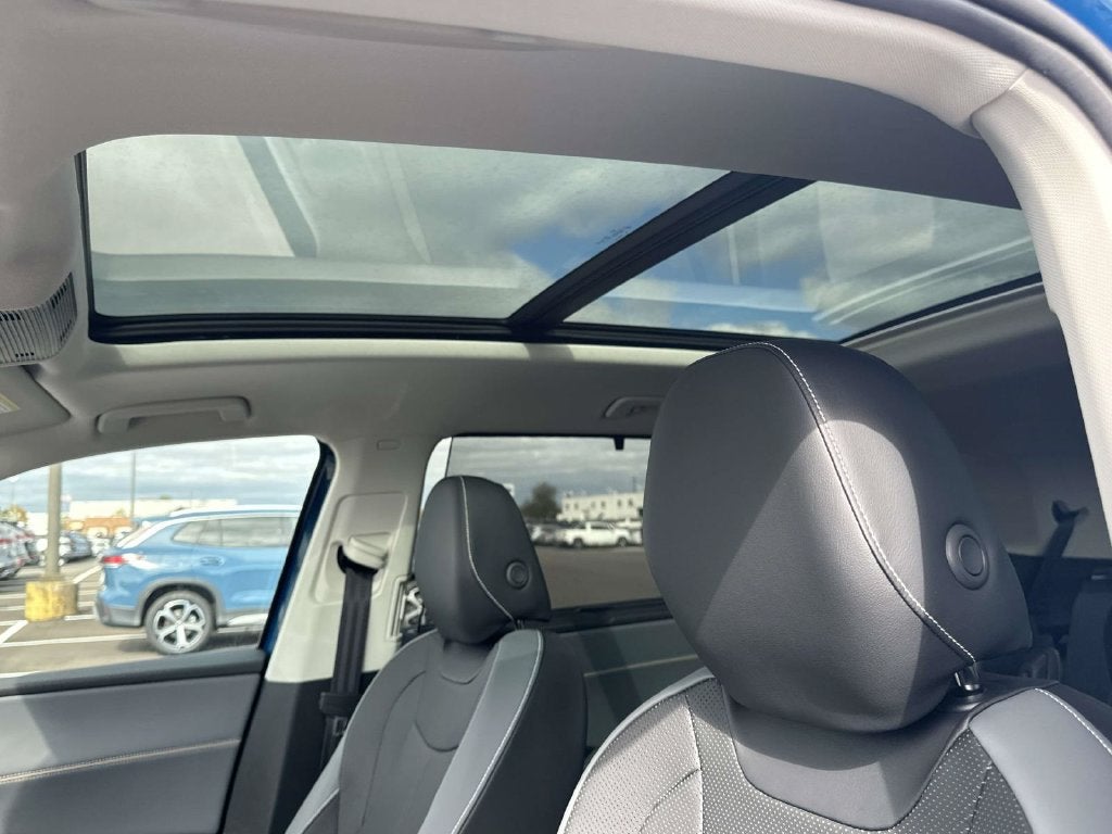2027 Volkswagen Atlas SE w/Technology