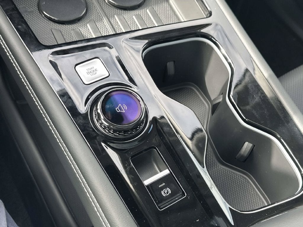 2027 Volkswagen Atlas SE w/Technology