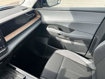 2027 Volkswagen Atlas SE w/Technology