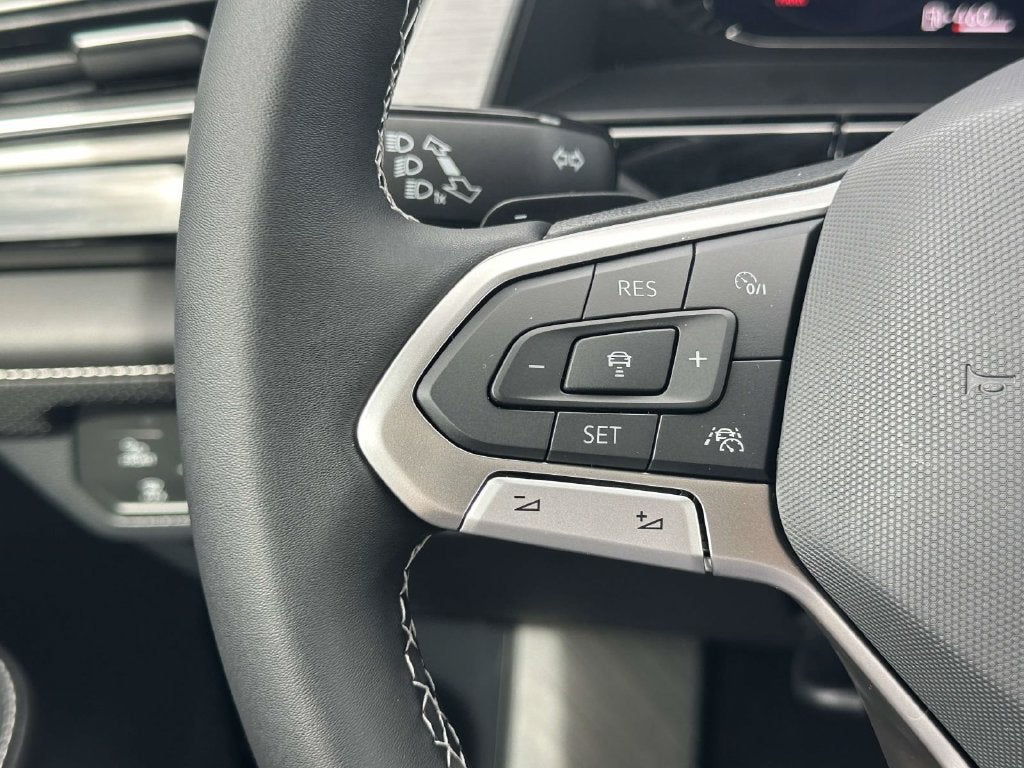 2026 Volkswagen Atlas Cross Sport SE w/Technology