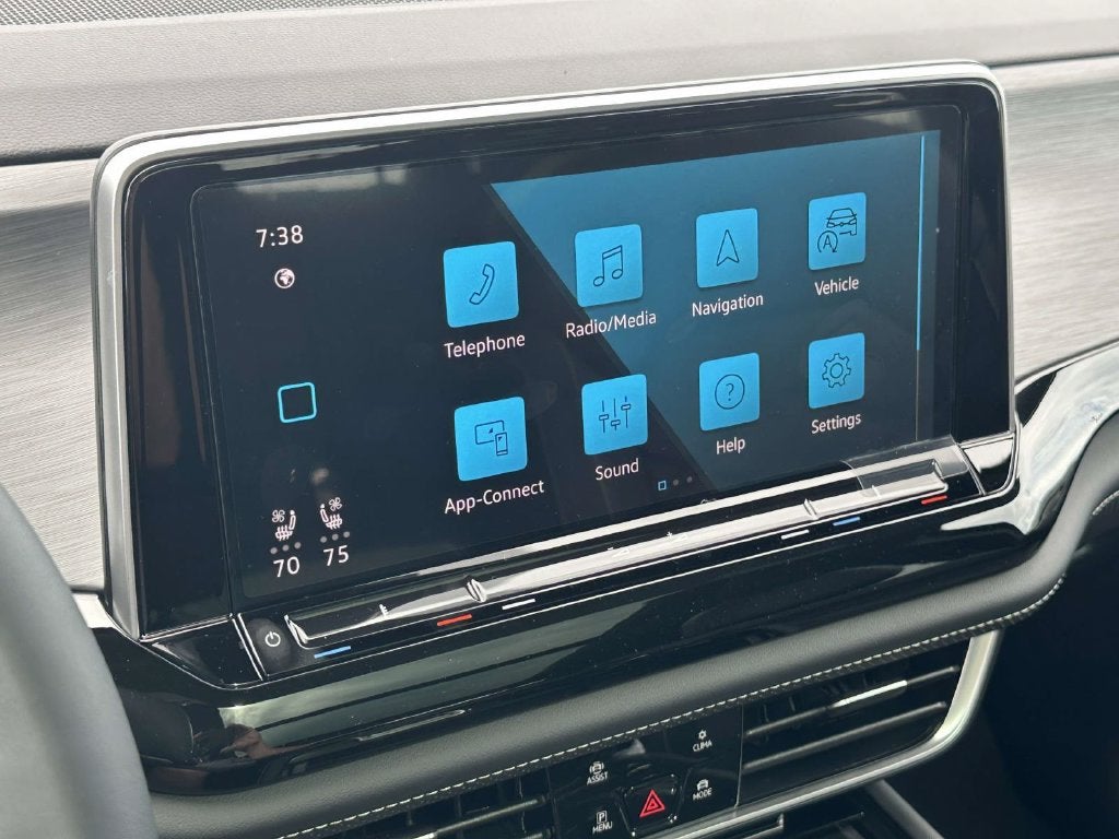 2026 Volkswagen Atlas Cross Sport SE w/Technology