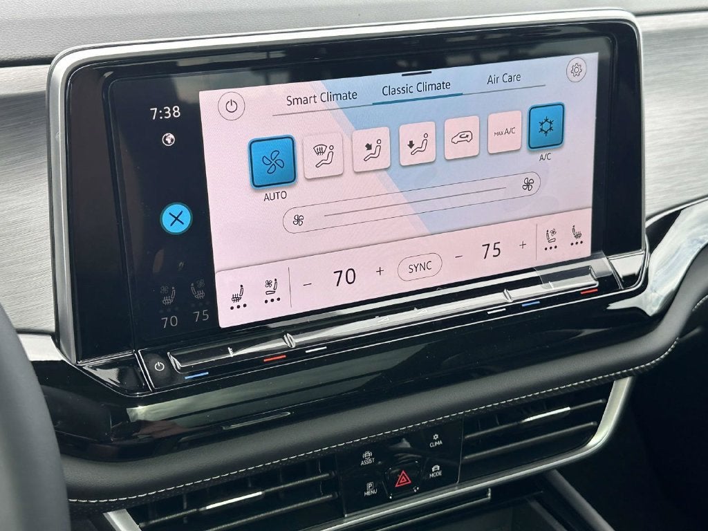 2026 Volkswagen Atlas Cross Sport SE w/Technology