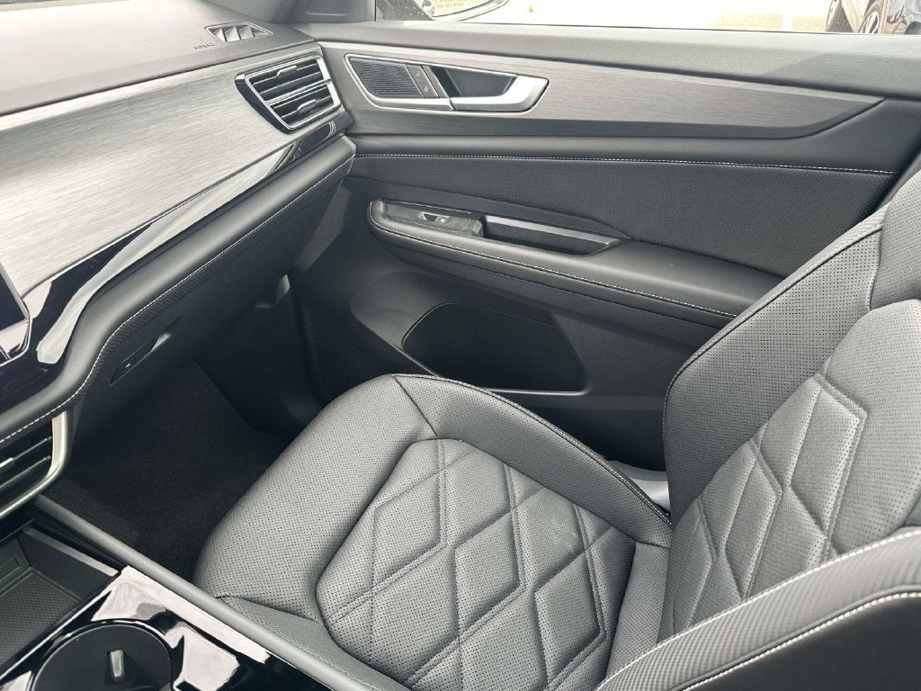 2026 Volkswagen Atlas Cross Sport SE w/Technology
