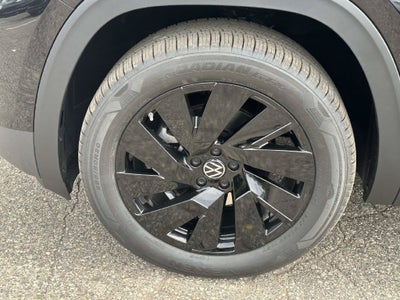 2026 Volkswagen Atlas Cross Sport SE w/Technology
