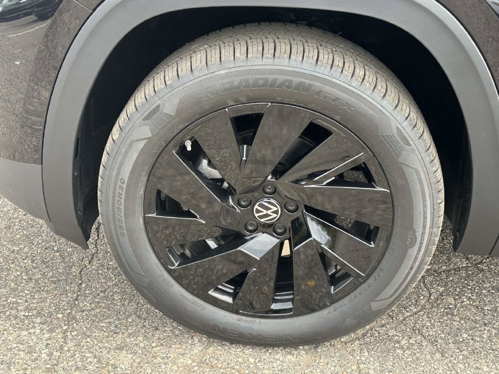 2026 Volkswagen Atlas Cross Sport SE w/Technology