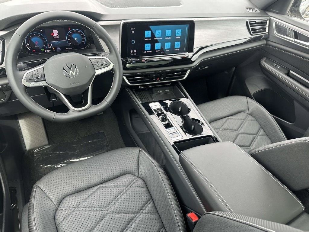 2026 Volkswagen Atlas Cross Sport SE w/Technology