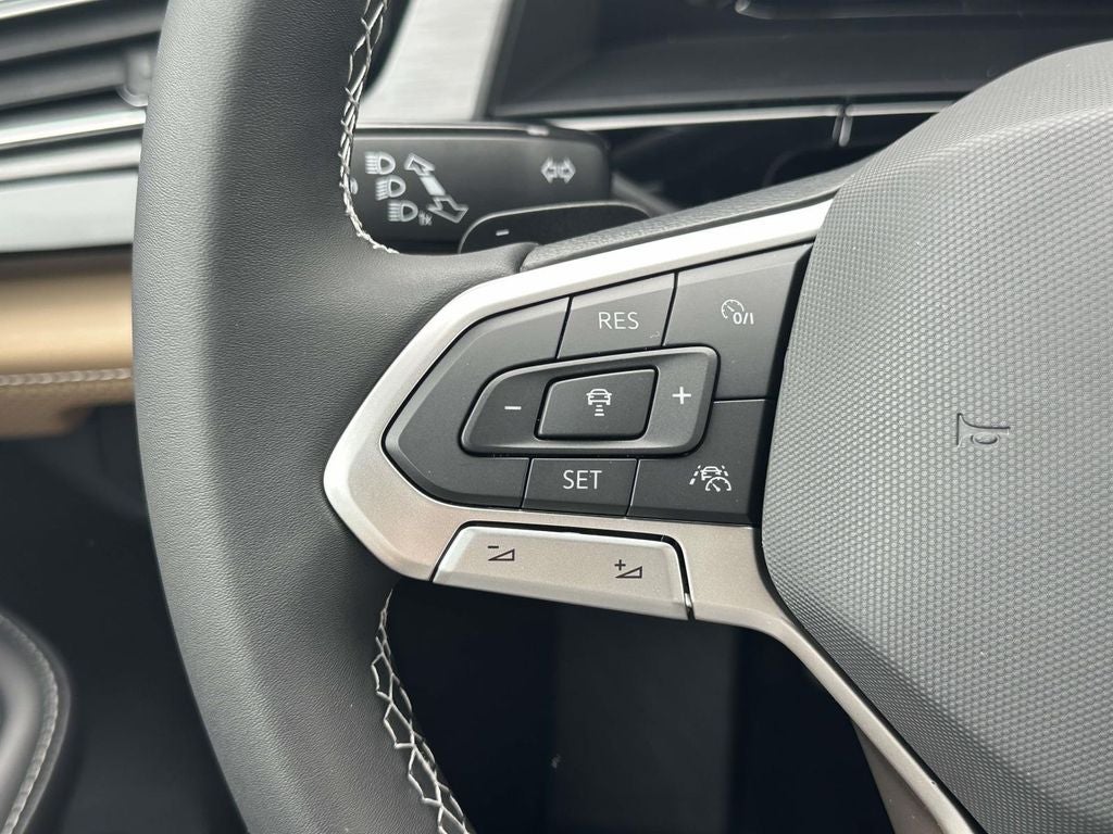 2026 Volkswagen Atlas Cross Sport SE w/Technology