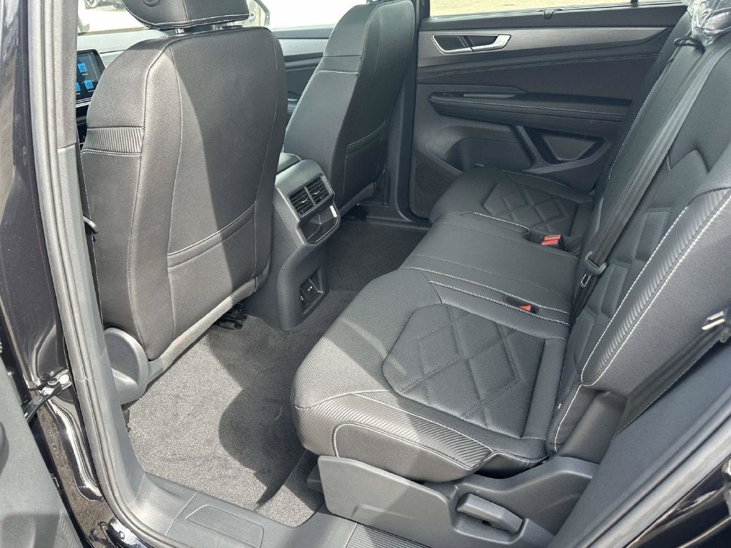 2026 Volkswagen Atlas Cross Sport SE w/Technology