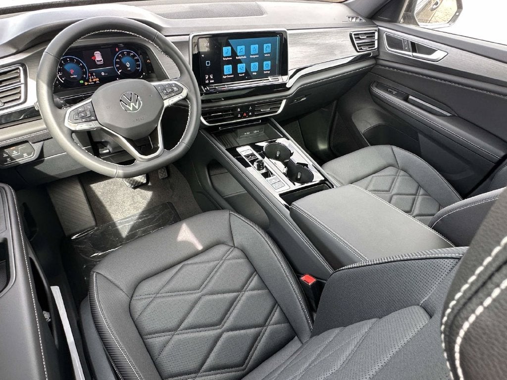 2026 Volkswagen Atlas Cross Sport SE w/Technology