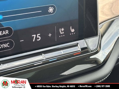 2026 Volkswagen Atlas SE w/Technology