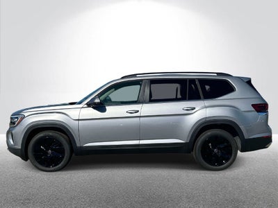 2026 Volkswagen Atlas SE w/Technology