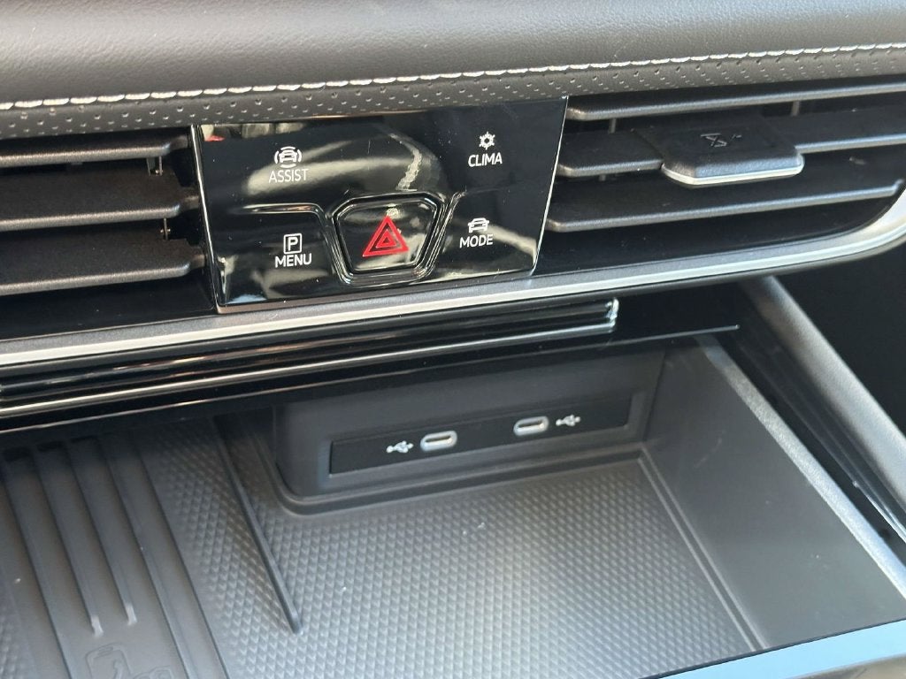 2026 Volkswagen Atlas SE w/Technology