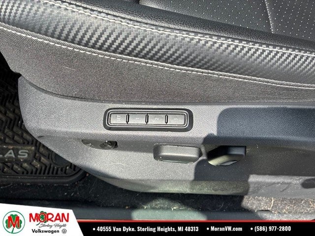 2023 Volkswagen Atlas Cross Sport 3.6L V6 SEL R-Line