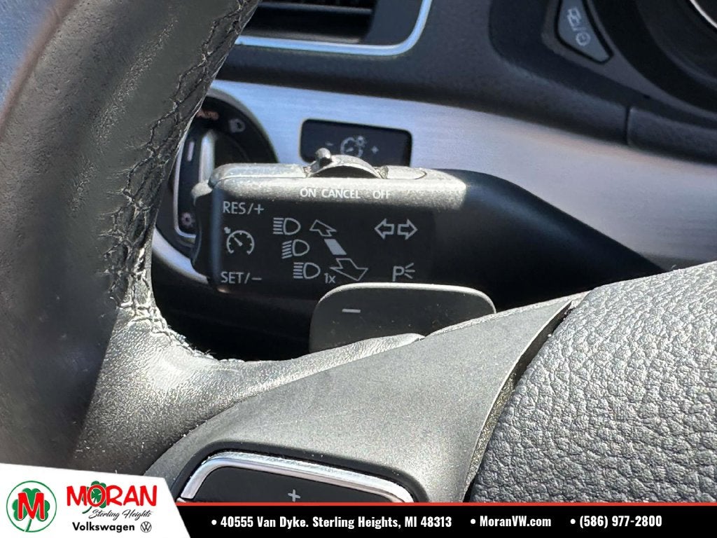 2013 Volkswagen Passat V6 SE w/Sunroof