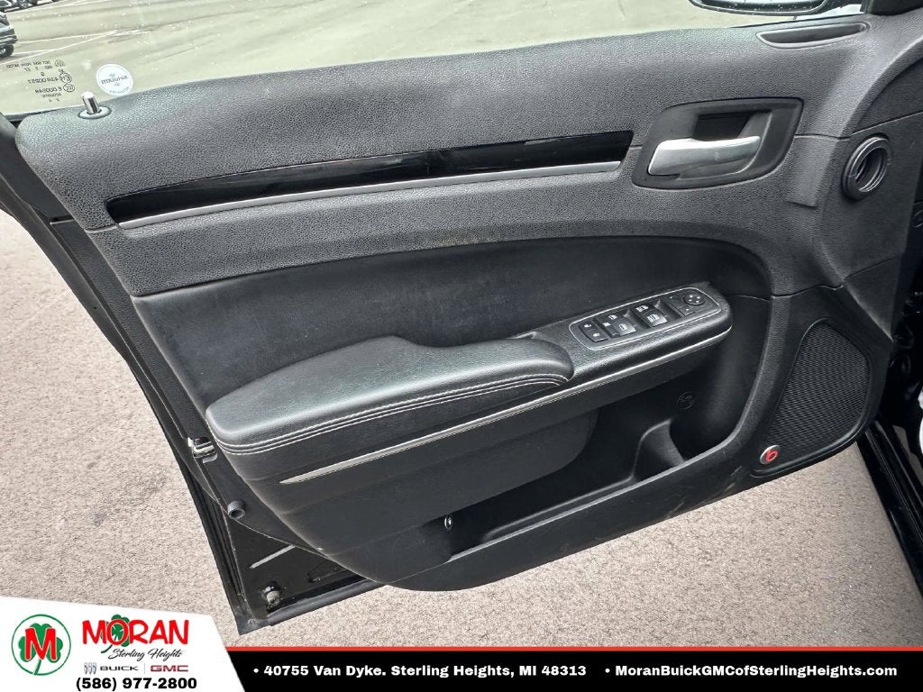 2017 Chrysler 300 S - Photo 15