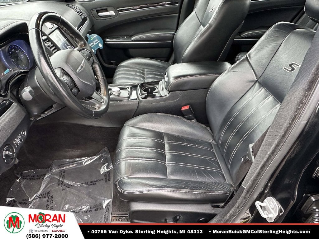 2017 Chrysler 300 S - Photo 17