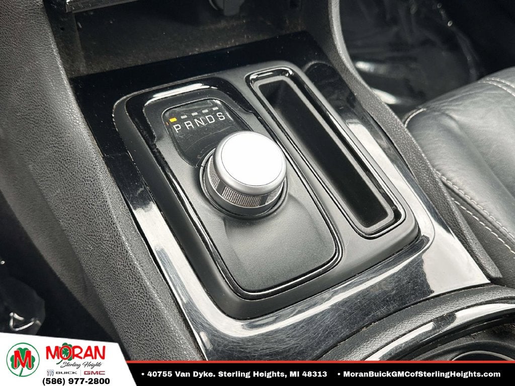 2017 Chrysler 300 S - Photo 28