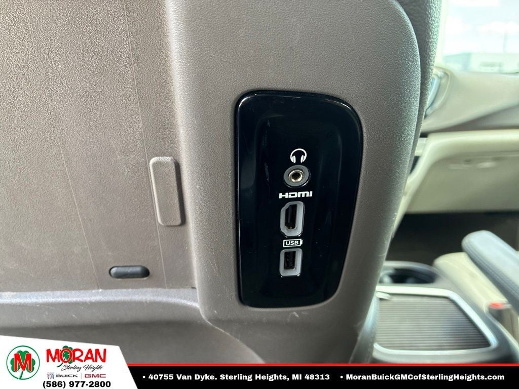 2017 Chrysler Pacifica Touring L Plus