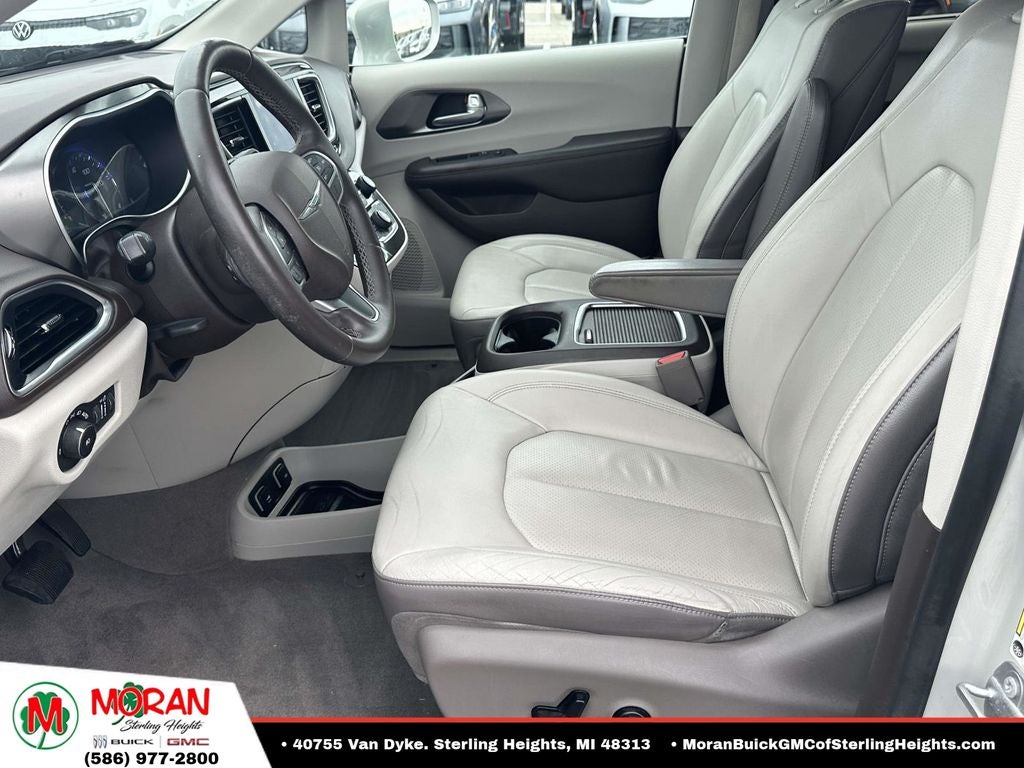 2017 Chrysler Pacifica Touring L Plus