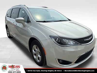 2017 Chrysler Pacifica Touring L Plus