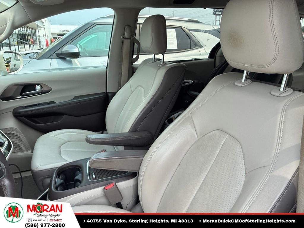 2017 Chrysler Pacifica Touring L Plus