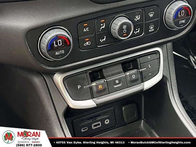 2023 GMC Terrain SLT