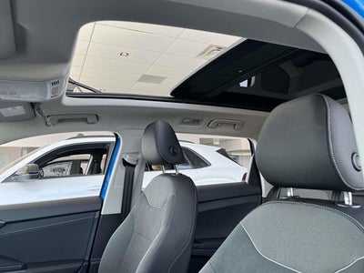 2025 Volkswagen Taos 1.5T SE Black