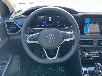 2025 Volkswagen Taos 1.5T SE Black
