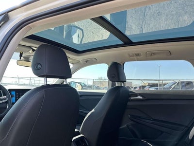 2025 Volkswagen Taos 1.5T SE Black