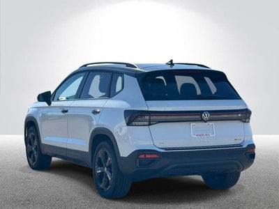 2025 Volkswagen Taos 1.5T SE Black