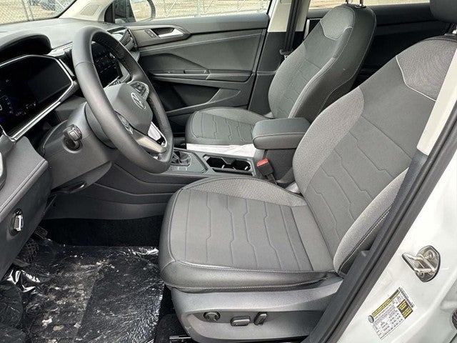 2025 Volkswagen Taos 1.5T SE Black