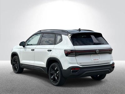2025 Volkswagen Taos 1.5T SE Black