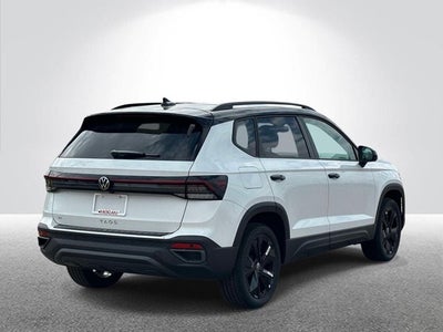 2025 Volkswagen Taos 1.5T SE Black
