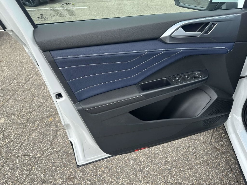 2027 Volkswagen Taos 1.5T SEL