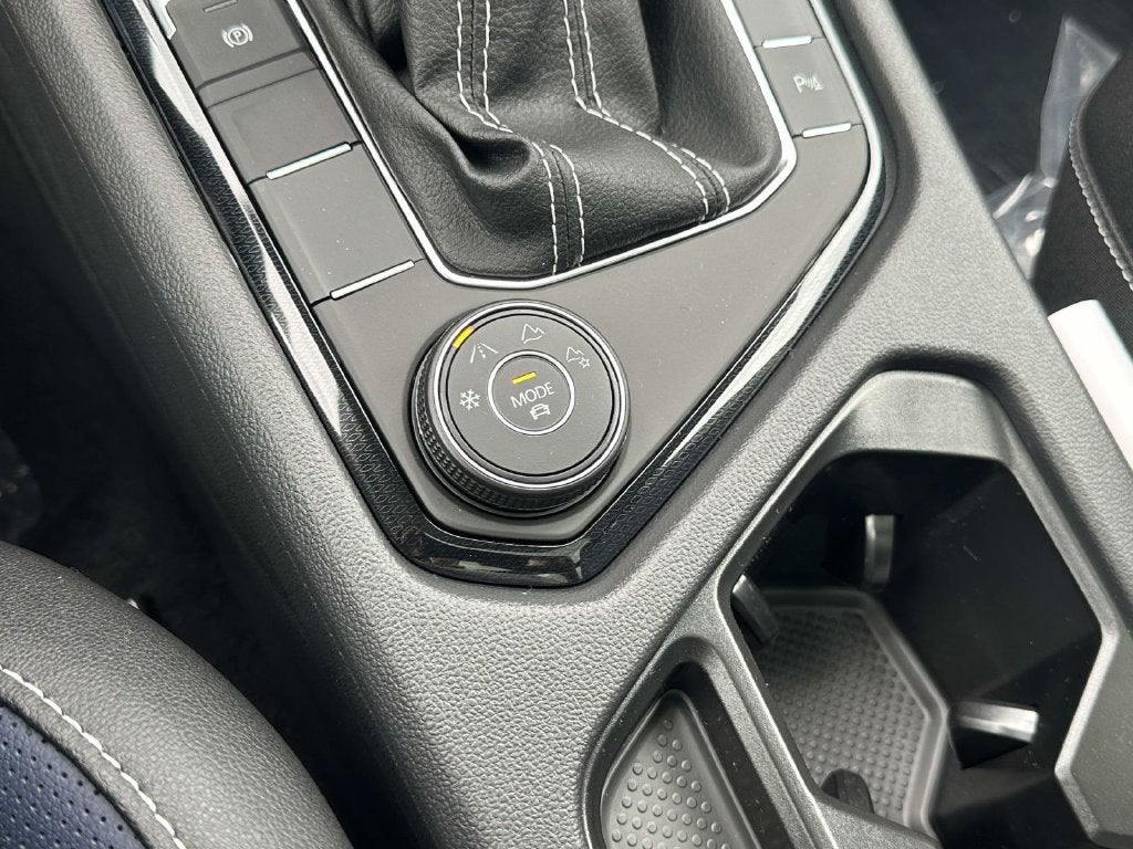 2027 Volkswagen Taos 1.5T SEL