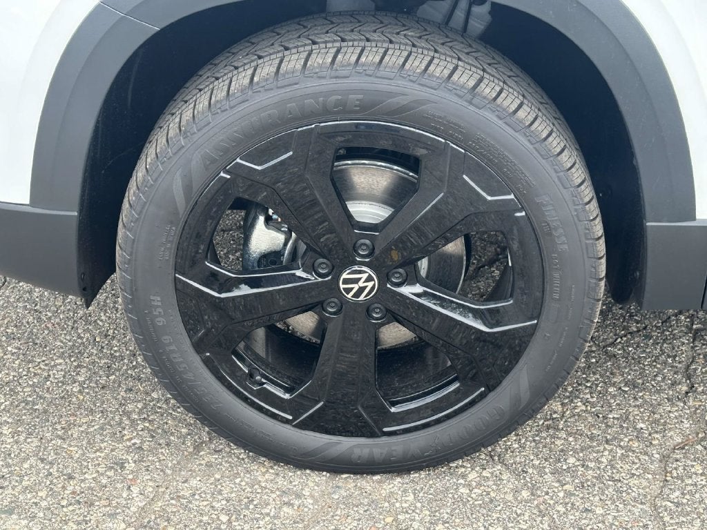 2027 Volkswagen Taos 1.5T SEL