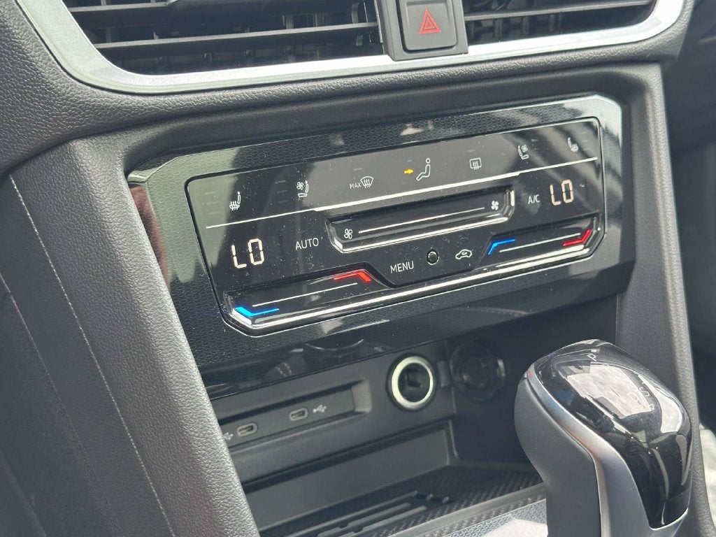 2027 Volkswagen Taos 1.5T SEL