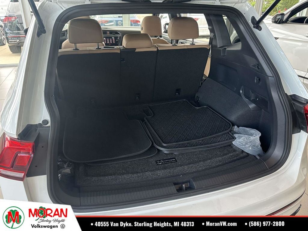 2023 Volkswagen Tiguan 2.0T SE R-Line Black