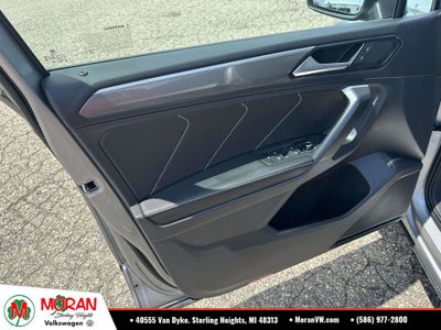 2023 Volkswagen Tiguan 2.0T SE R-Line Black